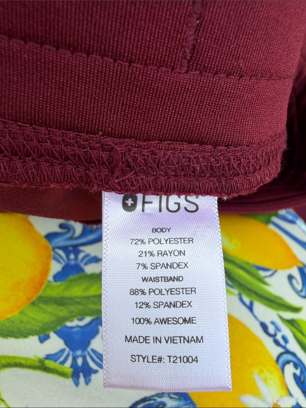 NWT! Figs Burgundy V-Neck Scrub Set - Picture 6 of 7